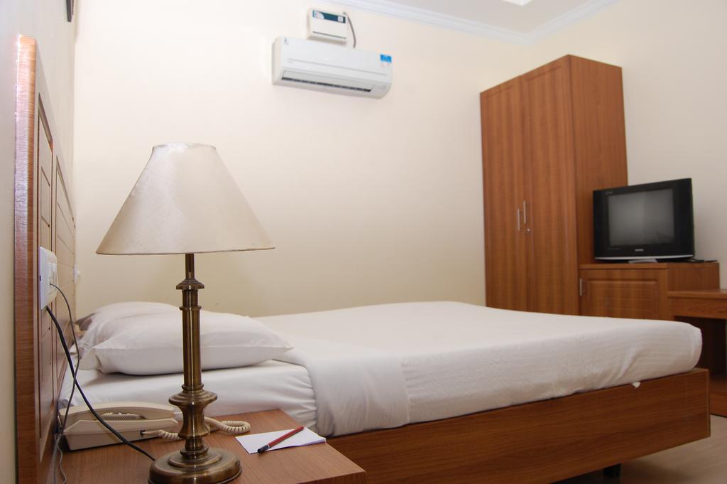 Hotel Sona'S Tiruchirappalli Chambre photo