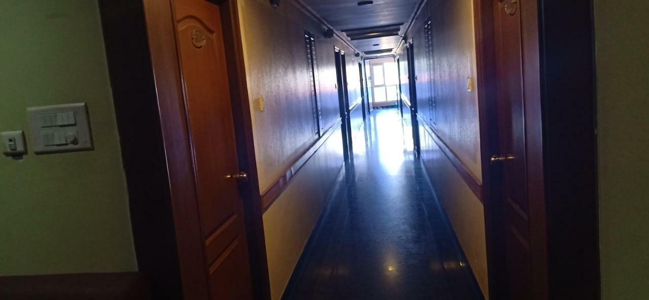 Hotel Sona'S Tiruchirappalli Extérieur photo