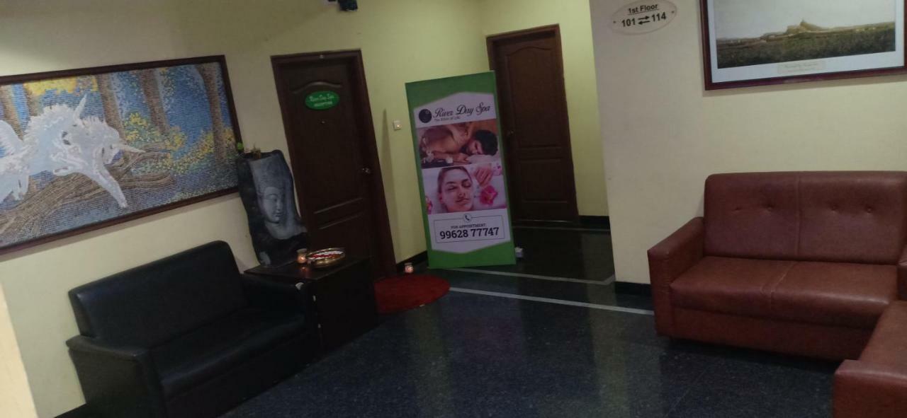 Hotel Sona'S Tiruchirappalli Extérieur photo