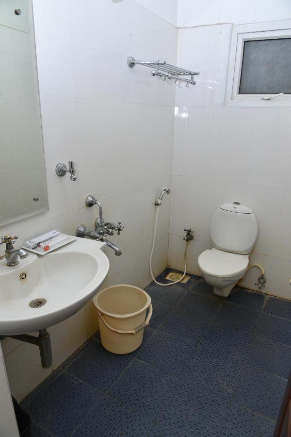 Hotel Sona'S Tiruchirappalli Extérieur photo