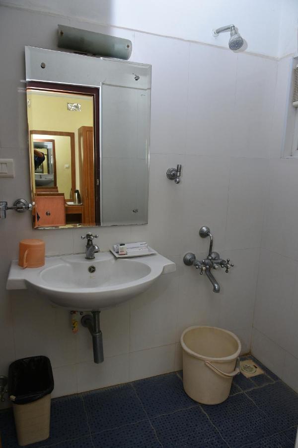 Hotel Sona'S Tiruchirappalli Extérieur photo