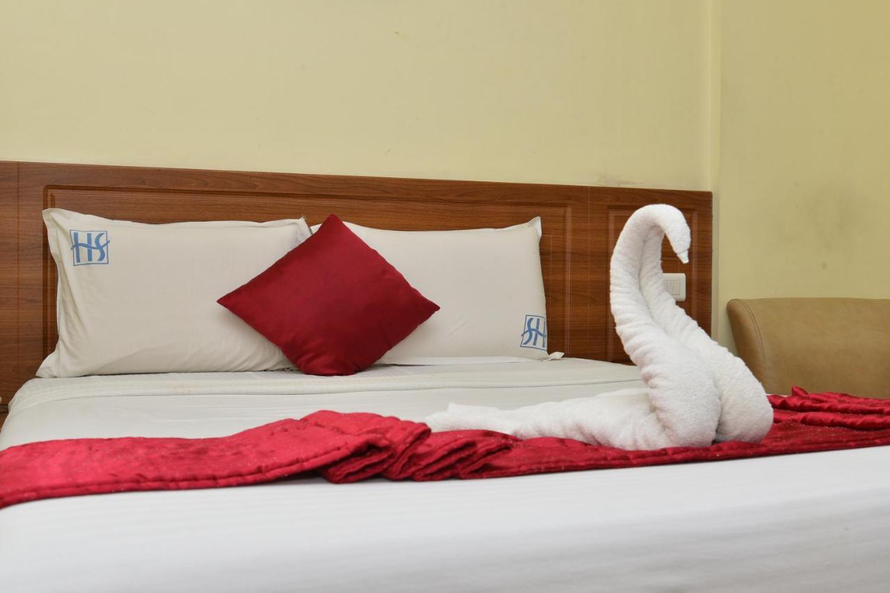 Hotel Sona'S Tiruchirappalli Extérieur photo