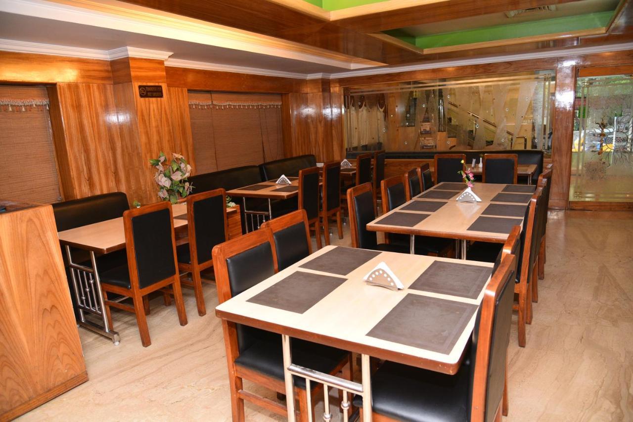 Hotel Sona'S Tiruchirappalli Extérieur photo
